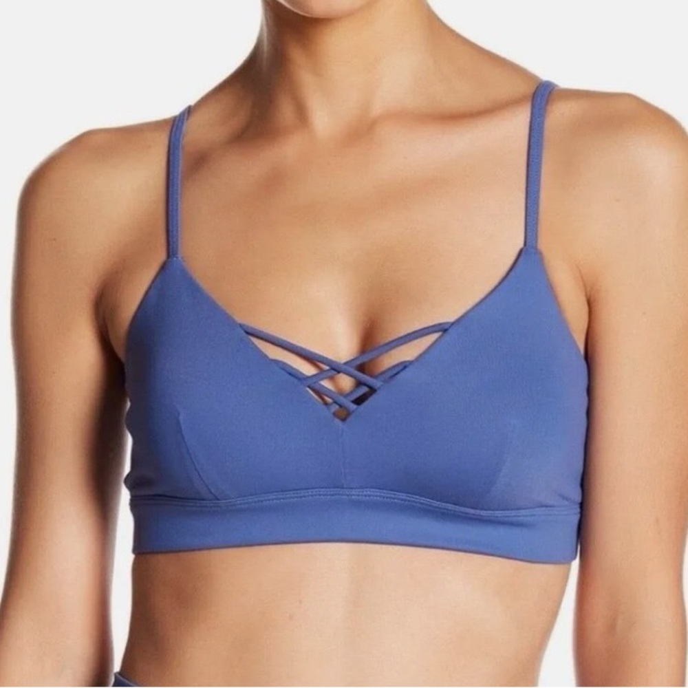 ALO Yoga Periwinkle Blue Criss-Cross Sports Bra